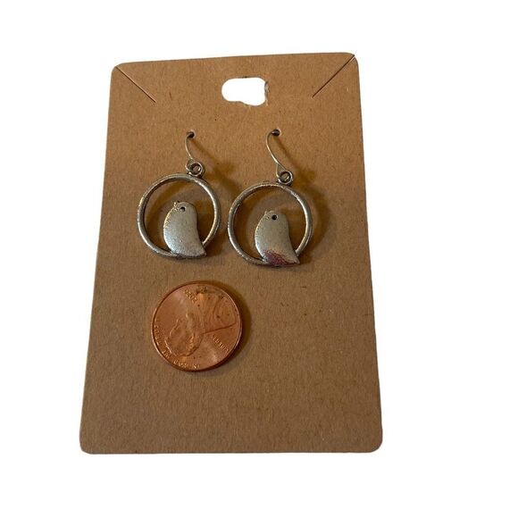Sweet Looking Lightweight Brushed Silver Toned Bird Inside a Circle Earrings. - Picture 5 of 5